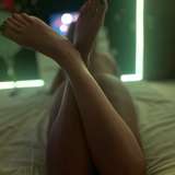 feet_model97